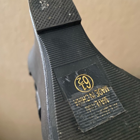 Black Wedge - Picture 3 of 3